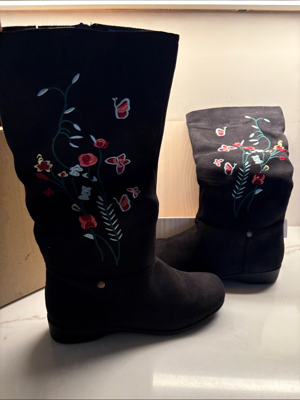 Black Embroidered Floral Mid-Calf Women's Boots